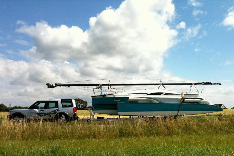 Dragonfly 28 on trailer