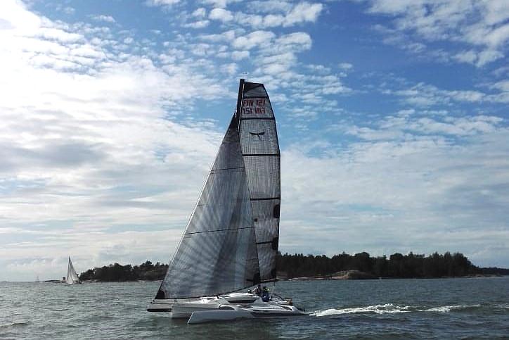 trimaran dragonfly a vendre